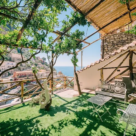 Actea פוזיטנו